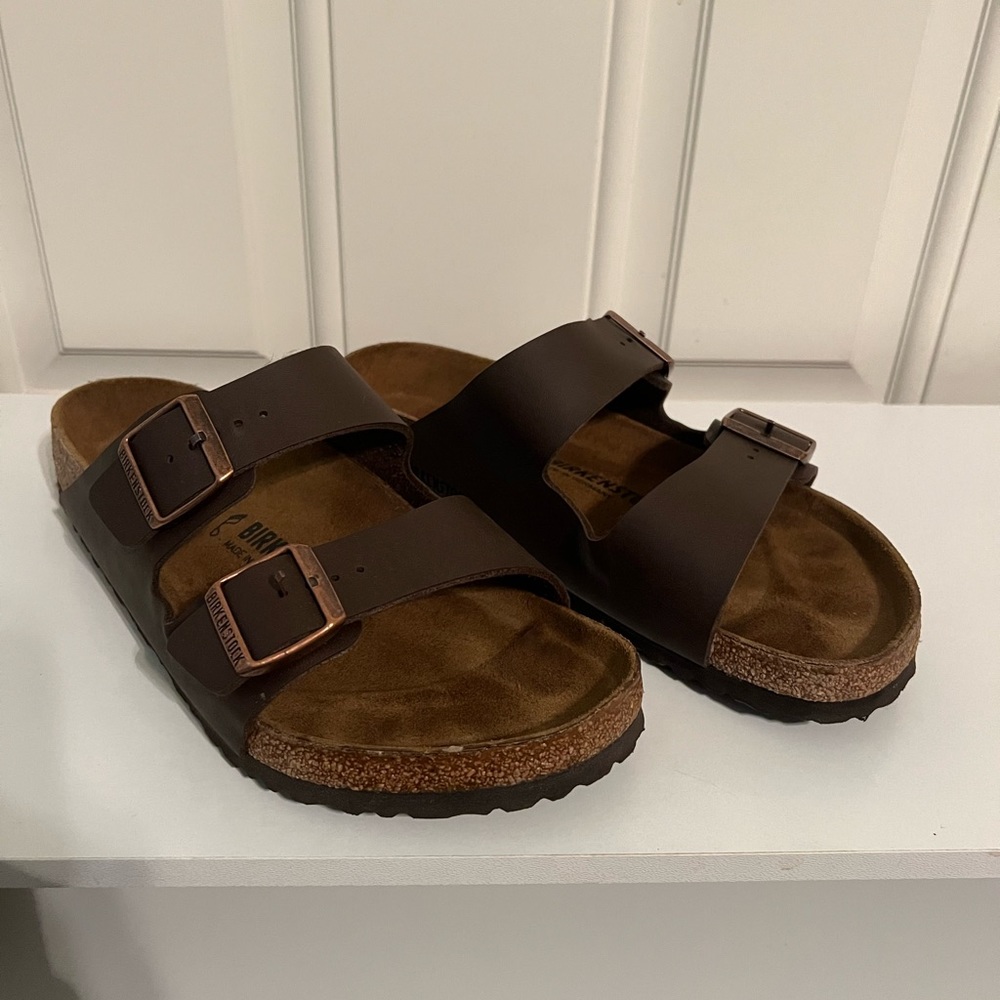 “Mocha” Brown Leather Birkenstocks